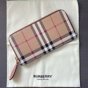 Burberry check zip card wallet